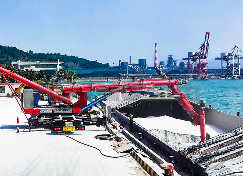 800-5000 DWT 150-500t/h Pembongkar Kapal Sekrup yang Dipasang di Kendaraan